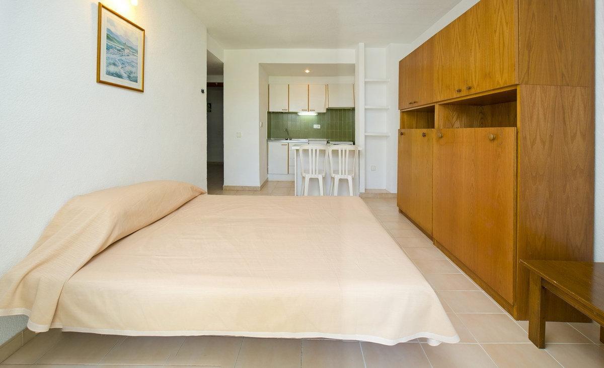 Apartment Playa Cala Llonga (Ibiza)